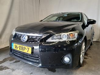 Vaurioauto  passenger cars Lexus Ct CT 200h Hatchback 1.8 16V (2ZRFXE) [100kW]  (09-2011/...) 2012/5