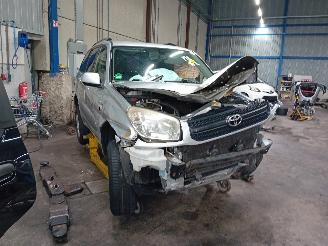 Toyota Rav-4 RAV4 (A2) Terreinwagen 1.8 16V VVT-i 4x2 (1ZZFE) [92kW]  (08-2000/11-2=
005) picture 2