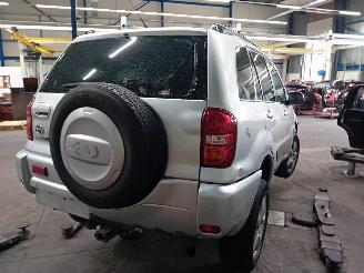 Toyota Rav-4 RAV4 (A2) Terreinwagen 1.8 16V VVT-i 4x2 (1ZZFE) [92kW]  (08-2000/11-2=
005) picture 3