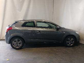 Kia Cee d Pro cee'd (EDB3) Hatchback 3-drs 1.4 CVVT 16V (G4FA) [66kW]  (06-2010/=
09-2012) picture 7