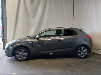 Kia Cee d Pro cee'd (EDB3) Hatchback 3-drs 1.4 CVVT 16V (G4FA) [66kW]  (06-2010/=
09-2012) picture 4