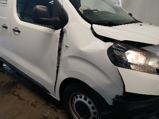 Citroën Jumpy Jumpy Van 1.6 Blue HDi 95 (DV6FDU(BHV)) [70kW]  (04-2016/04-2020) picture 26