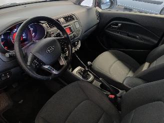 Kia Rio Rio III (UB) Hatchback 1.2 CVVT 16V (G4LA5) [63kW]  (09-2011/12-2017) picture 13