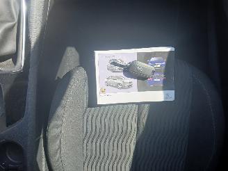 Peugeot 308 308 SW (L4/L9/LC/LJ/LR) Combi 5-drs 1.6 BlueHDi 120 (DV6FC(BHZ)) [88kW=
]  (03-2014/12-2021) picture 17