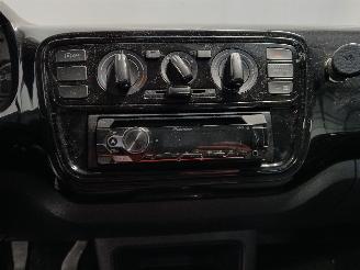 Volkswagen Up! Up! (121) Hatchback 1.0 12V 60 (CHYA) [44kW]  (08-2011/08-2020) picture 19