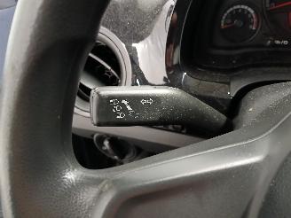 Volkswagen Up! Up! (121) Hatchback 1.0 12V 60 (CHYA) [44kW]  (08-2011/08-2020) picture 16