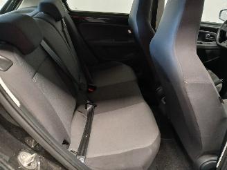 Volkswagen Up! Up! (121) Hatchback 1.0 12V 60 (CHYA) [44kW]  (08-2011/08-2020) picture 10