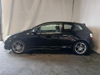 Honda Civic Civic (EP/EU) Hatchback 3-drs 1.4 16V (D14Z6) [66kW]  (11-2000/09-2005=
) picture 3