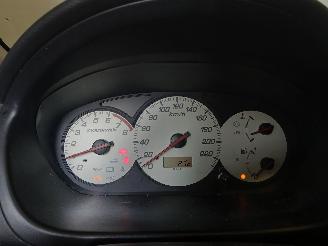 Honda Civic Civic (EP/EU) Hatchback 3-drs 1.4 16V (D14Z6) [66kW]  (11-2000/09-2005=
) picture 20