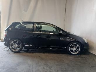 Honda Civic Civic (EP/EU) Hatchback 3-drs 1.4 16V (D14Z6) [66kW]  (11-2000/09-2005=
) picture 6