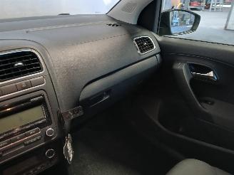 Volkswagen Polo Polo V (6R) Hatchback 1.2 TDI 12V BlueMotion (CFWA(Euro 5)) [55kW]  (1=
0-2009/05-2014) picture 13