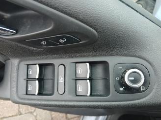 Volkswagen Golf Golf VI (5K1) Hatchback 1.4 TSI 160 16V (CAVD) [118kW]  (10-2008/11-20=
12) picture 13