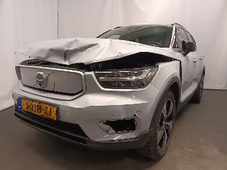 Vaurioauto  passenger cars Volvo XC40 XC40 (XZ) SUV Recharge Twin 78 kWh (EAD3.1) [300kW]  (11-2020/...) 2020/11