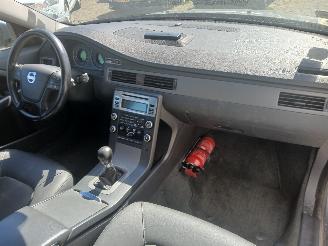 Volvo V-70 V70 (BW) Combi 2.0 D 16V (D4204T(Euro 3)) [100kW]  (10-2007/12-2015) picture 7