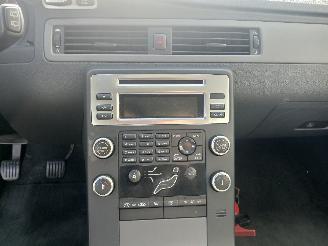 Volvo V-70 V70 (BW) Combi 2.0 D 16V (D4204T(Euro 3)) [100kW]  (10-2007/12-2015) picture 19