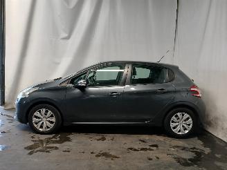 Peugeot 208 208 I (CA/CC/CK/CL) Hatchback 1.2 Vti 12V PureTech 82 (EB2F(HMZ)) [60k=
W]  (03-2012/12-2019) picture 4