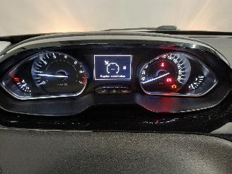 Peugeot 208 208 I (CA/CC/CK/CL) Hatchback 1.2 Vti 12V PureTech 82 (EB2F(HMZ)) [60k=
W]  (03-2012/12-2019) picture 22