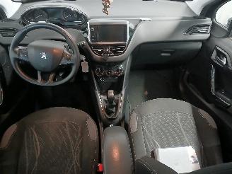 Peugeot 208 208 I (CA/CC/CK/CL) Hatchback 1.2 Vti 12V PureTech 82 (EB2F(HMZ)) [60k=
W]  (03-2012/12-2019) picture 11