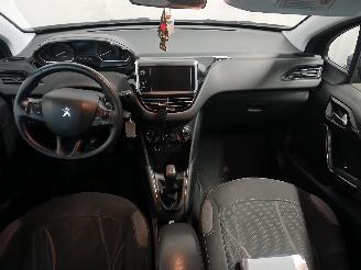 Peugeot 208 208 I (CA/CC/CK/CL) Hatchback 1.2 Vti 12V PureTech 82 (EB2F(HMZ)) [60k=
W]  (03-2012/12-2019) picture 12