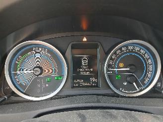 Toyota Auris Auris Touring Sports (E18) Combi 1.8 16V Hybrid (2ZRFXE) [100kW]  (07-=
2013/12-2018) picture 2