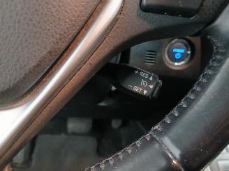 Toyota Auris Auris Touring Sports (E18) Combi 1.8 16V Hybrid (2ZRFXE) [100kW]  (07-=
2013/12-2018) picture 18