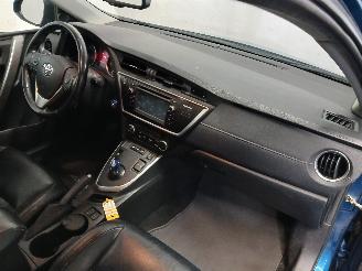 Toyota Auris Auris Touring Sports (E18) Combi 1.8 16V Hybrid (2ZRFXE) [100kW]  (07-=
2013/12-2018) picture 8