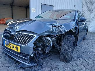 Schadeauto Skoda Superb Superb (3V3) Liftback 1.8 TSI 16V (CJSA) [132kW]  (03-2015/06-2024) 2017/1