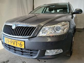 Vaurioauto  passenger cars Skoda Octavia Octavia Combi (1Z5) Combi 5-drs 1.2 TSI (CBZB) [77kW]  (02-2010/04-201=
3) 2011/5