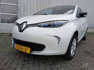 škoda osobní automobily Renault Zoé Zoé (AG) Hatchback 5-drs 46kW (5AQ-601) [46kW]  (06-2012/...) 2014/12
