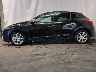 Renault Mégane Megane III Berline (BZ) Hatchback 5-drs 1.5 dCi 110 (K9K-636(K9K-A6)) =
[81kW]  (02-2009/02-2016) picture 4