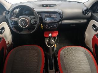 Renault Twingo Twingo III (AH) Hatchback 5-drs 1.0 SCe 70 12V (H4D-400(H4D-A4)) [52kW=
]  (09-2014/...) picture 12
