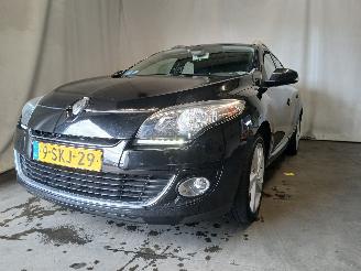 Damaged car Renault Mégane Megane III Grandtour (KZ) Combi 5-drs 1.2 16V TCE 115 (H5F-400(H5F-A4)=
) [85kW]  (03-2012/02-2016) 2013/10
