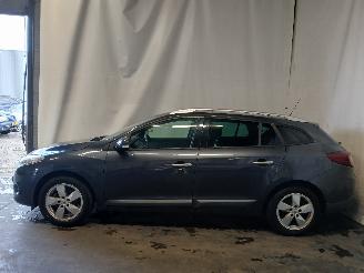 Renault Mégane Megane III Grandtour (KZ) Combi 5-drs 1.4 16V TCe 130 (H4J-700(H4J-A7)=
) [96kW]  (05-2009/02-2016) picture 4