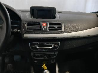 Renault Mégane Megane III Grandtour (KZ) Combi 5-drs 1.4 16V TCe 130 (H4J-700(H4J-A7)=
) [96kW]  (05-2009/02-2016) picture 16