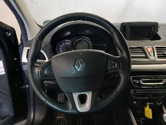Renault Mégane Megane III Grandtour (KZ) Combi 5-drs 1.4 16V TCe 130 (H4J-700(H4J-A7)=
) [96kW]  (05-2009/02-2016) picture 18