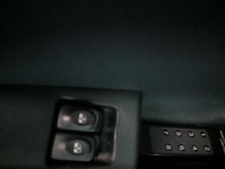 Renault Kangoo Kangoo (KC) MPV 1.4 (E7J-634) [55kW]  (08-1997/01-2008) picture 13