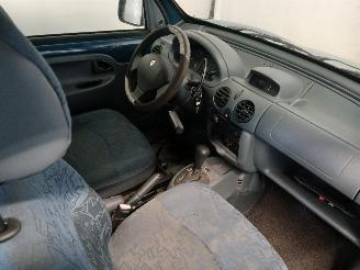 Renault Kangoo Kangoo (KC) MPV 1.4 (E7J-634) [55kW]  (08-1997/01-2008) picture 9