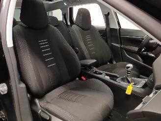 Peugeot 308 308 SW (L4/L9/LC/LJ/LR) Combi 5-drs 1.2 12V e-THP PureTech 130 (EB2DTS=
(HNY)) [96kW]  (03-2014/12-2021) picture 10