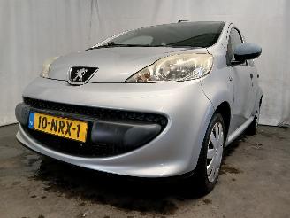 Auto incidentate Peugeot 107 107 Hatchback 1.0 12V (384F(1KR)) [50kW]  (06-2005/05-2014) 2008/2