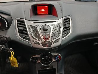 Ford Fiesta Fiesta 6 (JA8) Hatchback 1.6 TDCi 95 (TZJB(Euro 5)) [70kW]  (02-2010/1=
2-2015) picture 20
