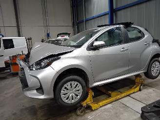 Auto da rottamare Toyota Yaris Yaris IV (P21/PA1/PH1) Hatchback 1.5 12V Hybrid 115 (M15AFXE) [85kW]  =
(02-2020/...) 2023
