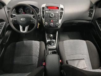 Kia Cee d Cee'd (EDB5) Hatchback 5-drs 1.4 CVVT 16V (G4FA) [66kW]  (08-2009/12-2=
012) picture 12