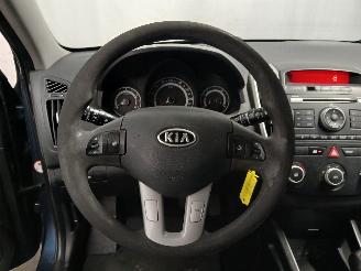 Kia Cee d Cee'd (EDB5) Hatchback 5-drs 1.4 CVVT 16V (G4FA) [66kW]  (08-2009/12-2=
012) picture 21