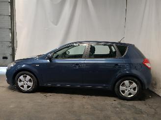 Kia Cee d Cee'd (EDB5) Hatchback 5-drs 1.4 CVVT 16V (G4FA) [66kW]  (08-2009/12-2=
012) picture 5