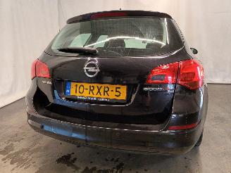 Opel Astra Astra J Sports Tourer (PD8/PE8/PF8) Combi 1.4 16V ecoFLEX (A14XER(Euro=
 5)) [74kW]  (10-2010/10-2015) picture 7