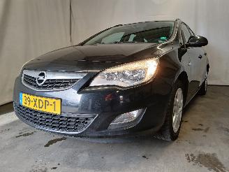damaged passenger cars Opel Astra Astra J Sports Tourer (PD8/PE8/PF8) Combi 1.4 16V ecoFLEX (A14XER(Euro=
 5)) [74kW]  (10-2010/10-2015) 2012/5