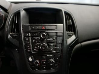 Opel Astra Astra J Sports Tourer (PD8/PE8/PF8) Combi 1.4 16V ecoFLEX (A14XER(Euro=
 5)) [74kW]  (10-2010/10-2015) picture 21