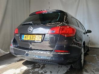 Opel Astra Astra J Sports Tourer (PD8/PE8/PF8) Combi 1.7 CDTi 16V (A17DTE(Euro 5)=
) [81kW]  (10-2010/10-2015) picture 5