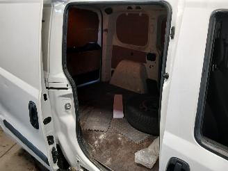 Opel Combo Combo Van 1.3 CDTI 16V (330.A.1000) [70kW]  (03-2016/12-2018) picture 10