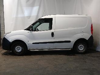 Opel Combo Combo Van 1.3 CDTI 16V (330.A.1000) [70kW]  (03-2016/12-2018) picture 4